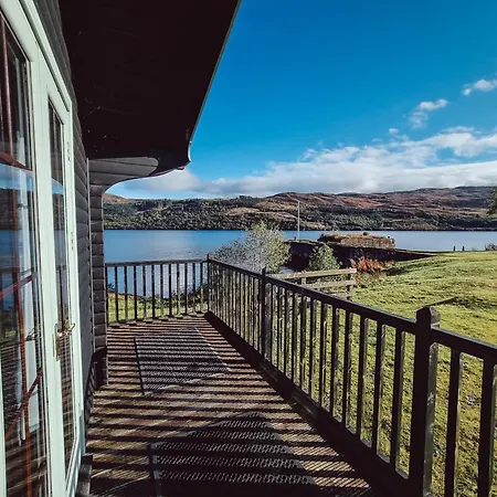 Cabins At Old Pier House Fort Augustus Room photo
