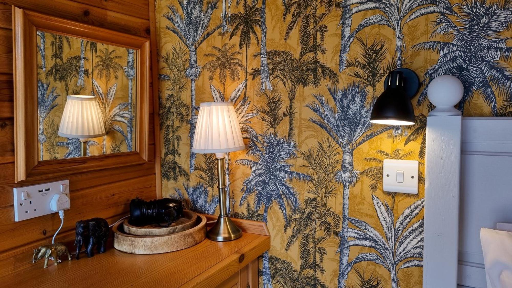 Apartment At Old Pier House